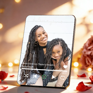 Customizable Photo Music Frame with Song