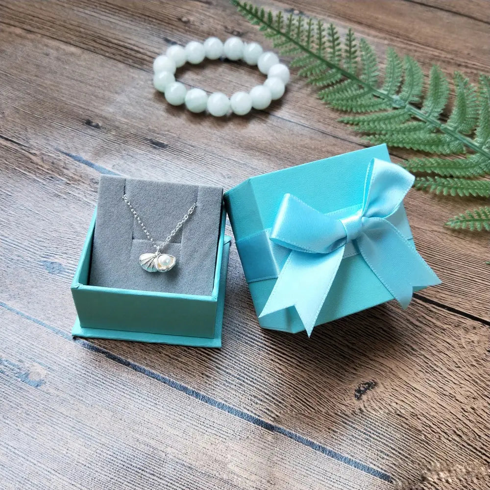 Customizable Script Name Necklace with Heart